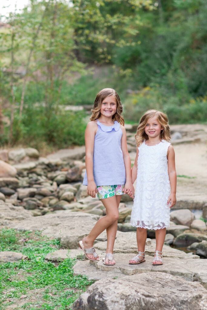 sisters in lilly pulitzer outdoor portrait